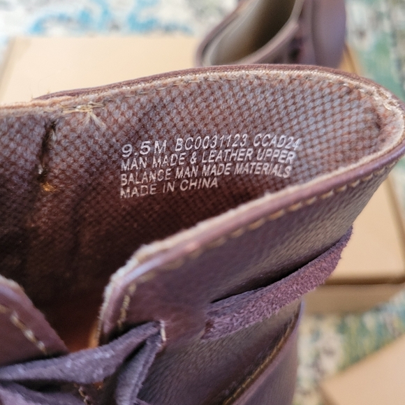 NIB B.O.C. Leather Zip Up Wine Colored Booties, Size 9.5M Chic Trendy Cute - Picture 10 of 11